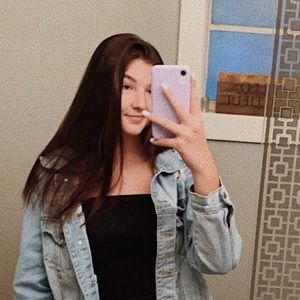 Meet your Posher, Delaney